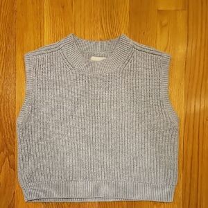 Abercrombie Sleevless Crewnwck Sweater